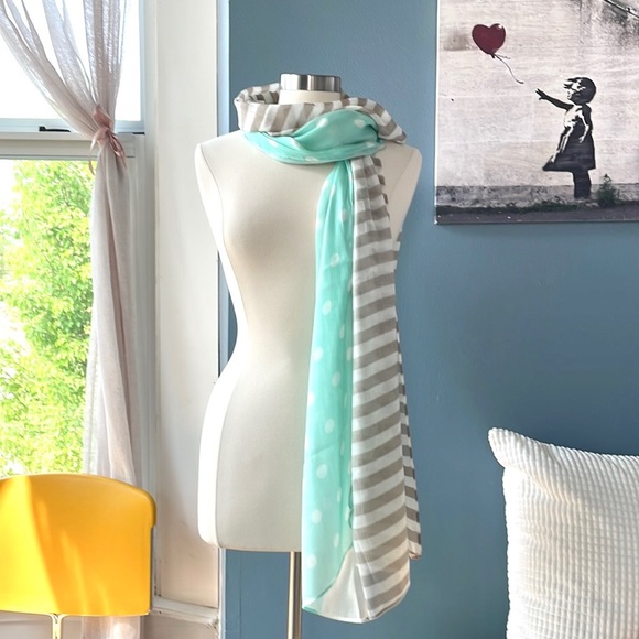 Beach vibes print scarf - Picture 2 of 5